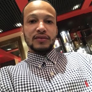 Meet your Posher, Lorinzo